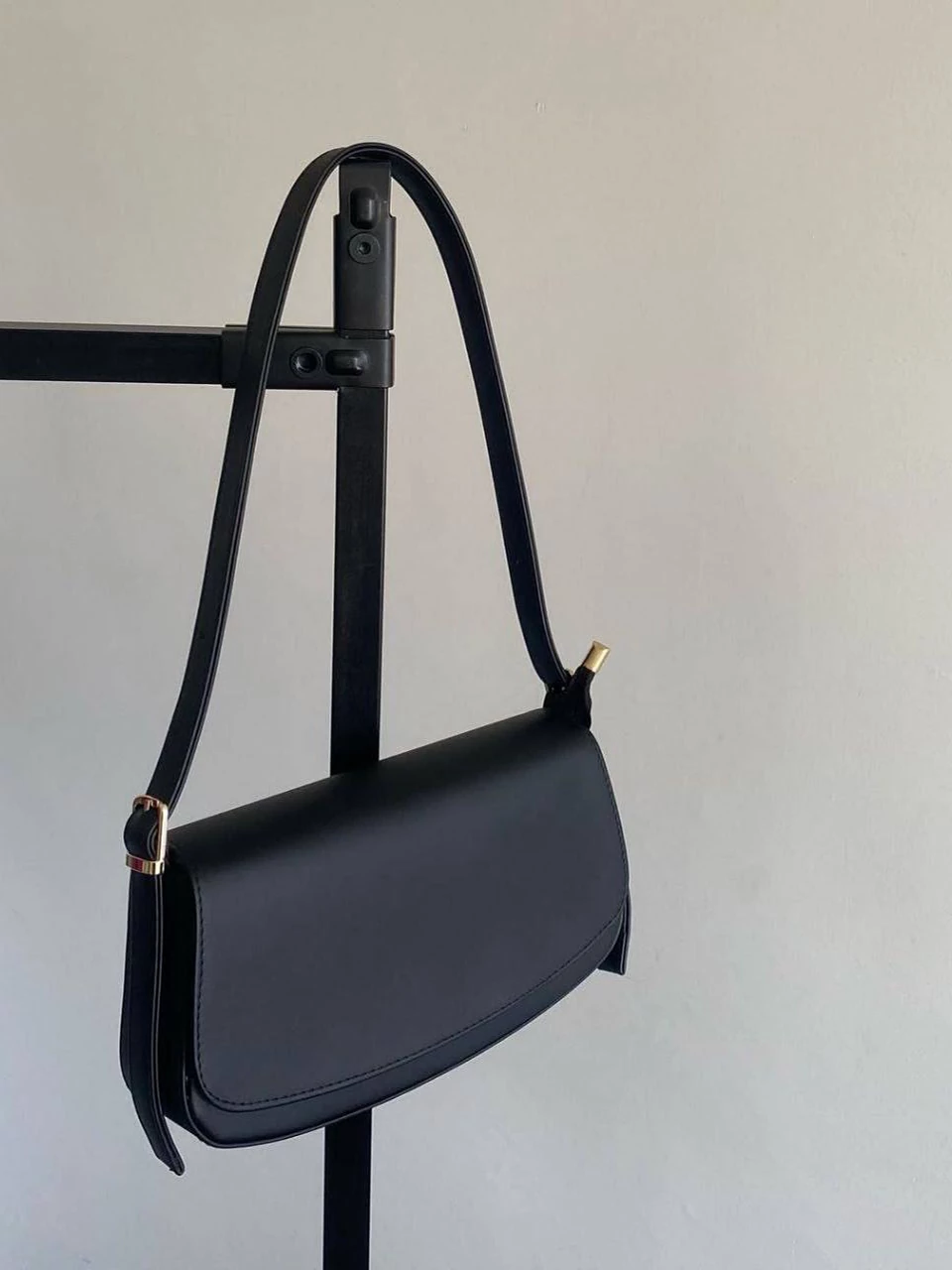 کیف پاسپورتی 2355 هلالی دو سگک