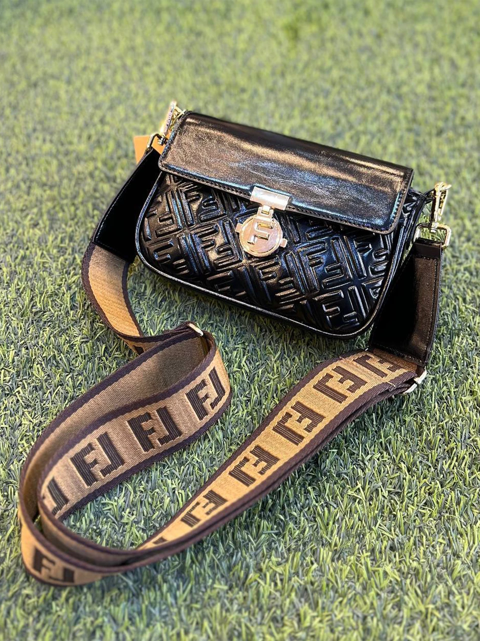 کیف پاسپورتی R1025