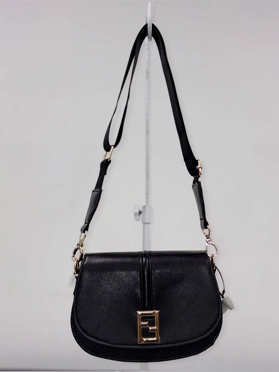 کیف پاسپورتی 2531 فندی مرغوب