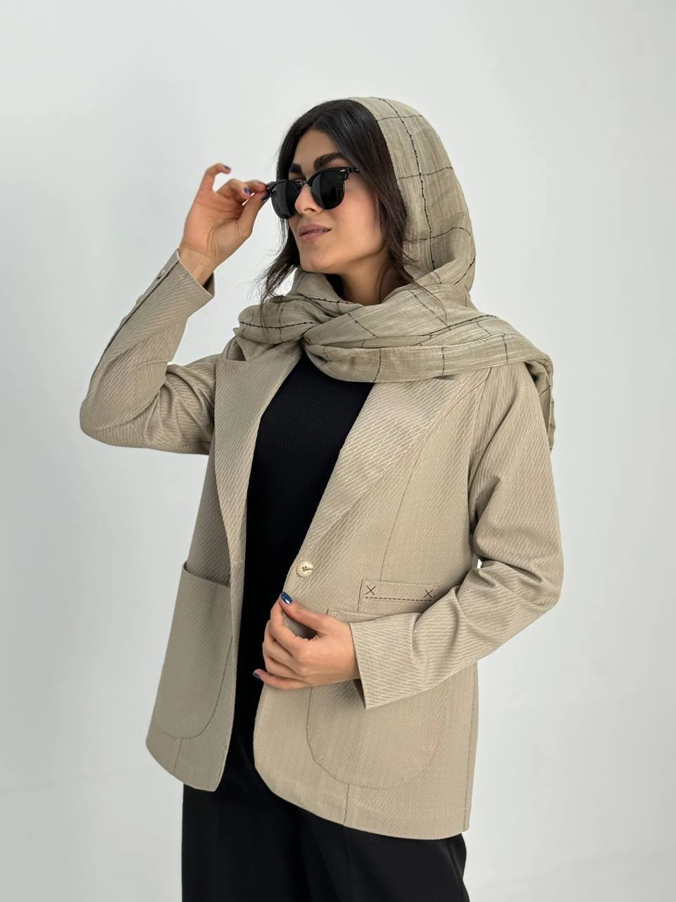 کت یقه انگلیسی 61347 ژاکارد پشت چاکدار RY