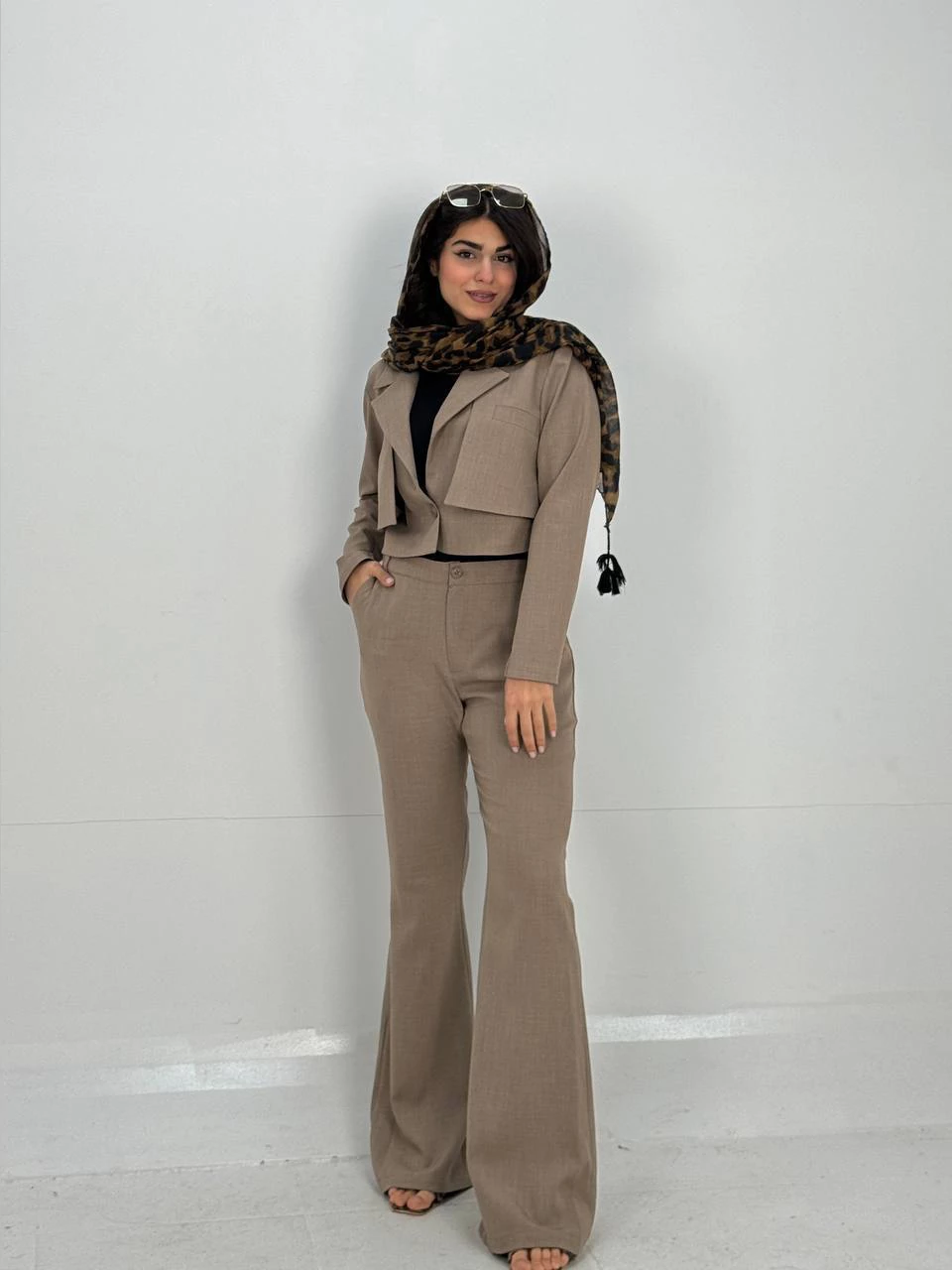 ست کت و شلوار 61324 کراپ ژیله دار RY