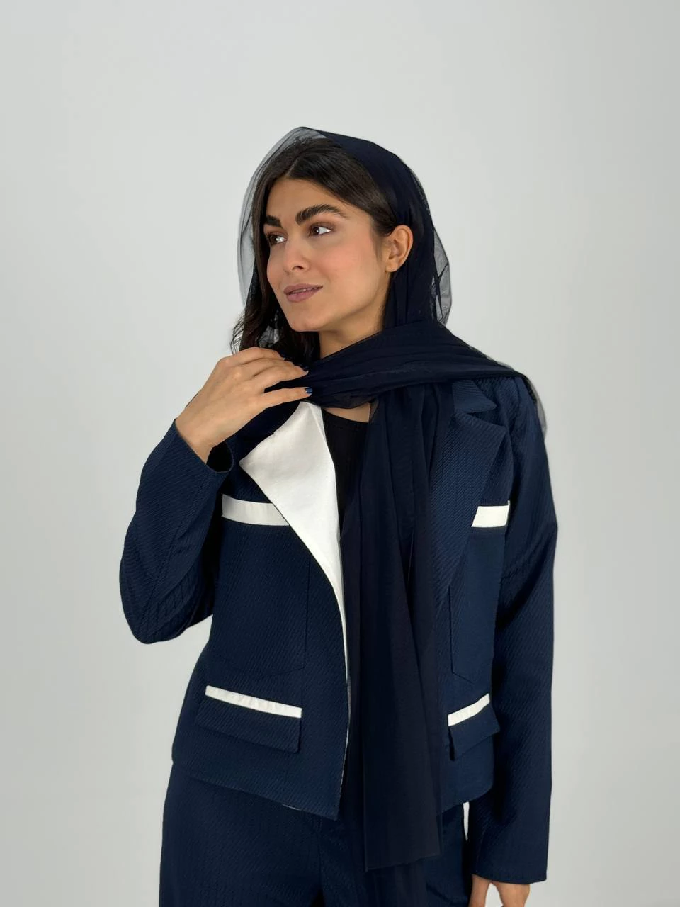 ست کت و شلوار 61346 کراپ خرجکار سفید RY