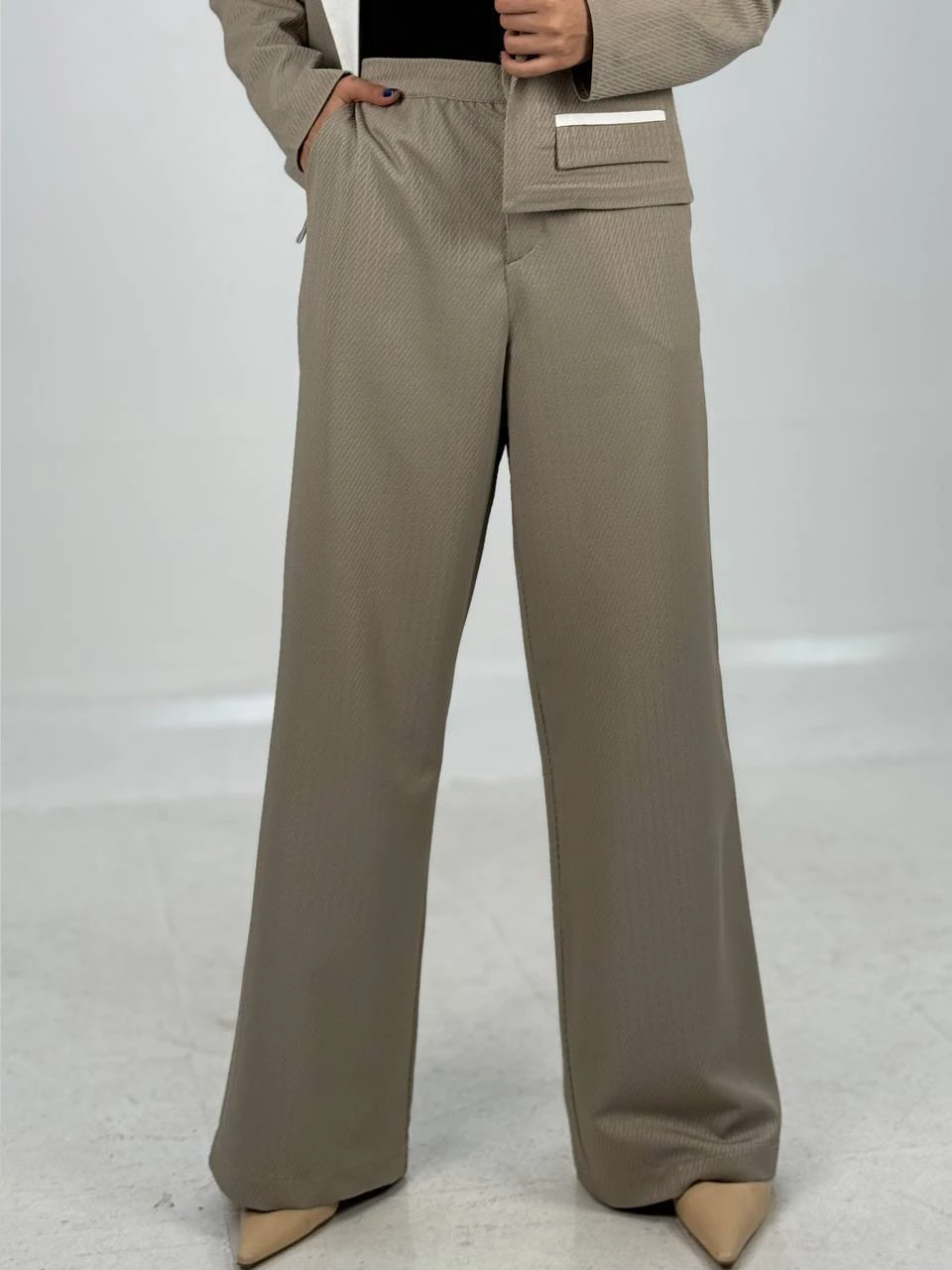 ست کت و شلوار 61346 کراپ خرجکار سفید RY