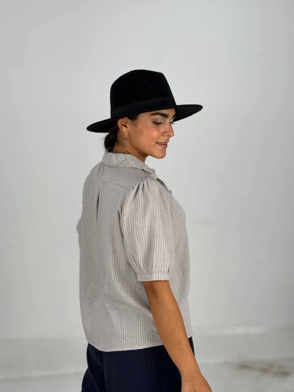 بلوز 61447 دیپلمات یقه ب ب RY