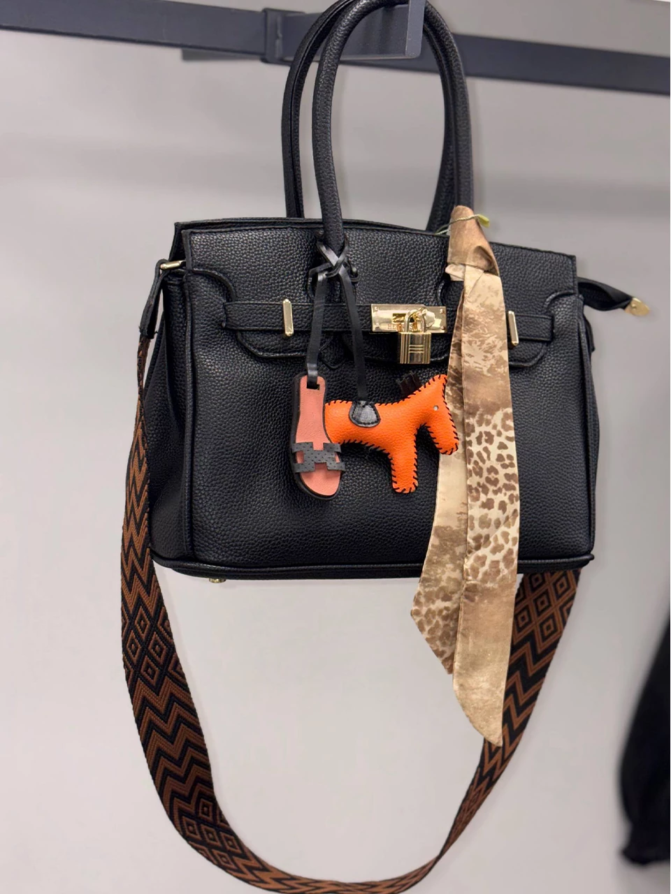 کیف دوشی r1081 هرمس شال دار