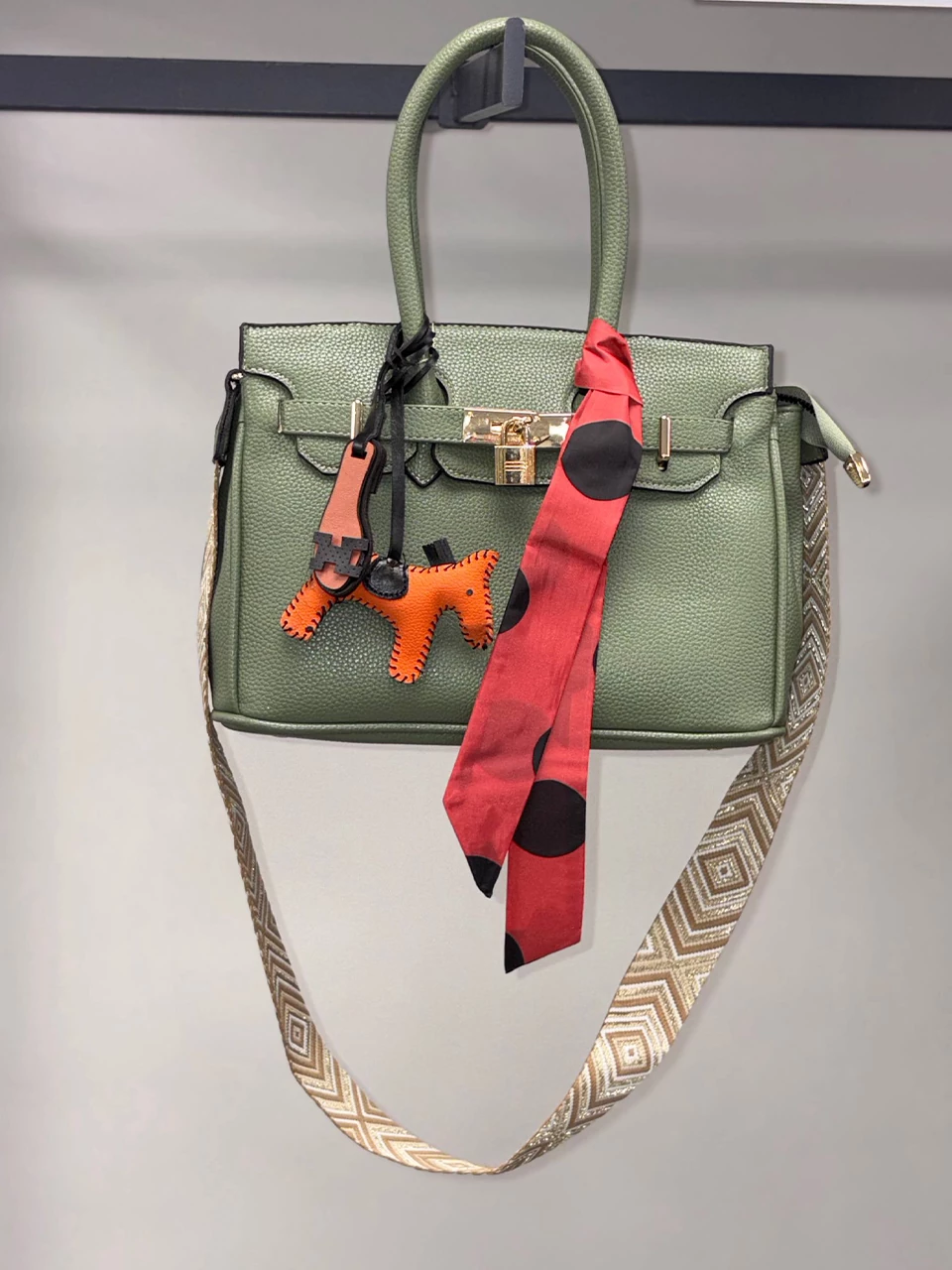 کیف دوشی r1081 هرمس شال دار