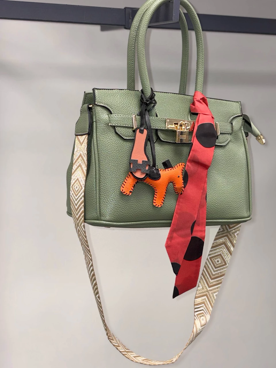 کیف دوشی r1081 هرمس شال دار