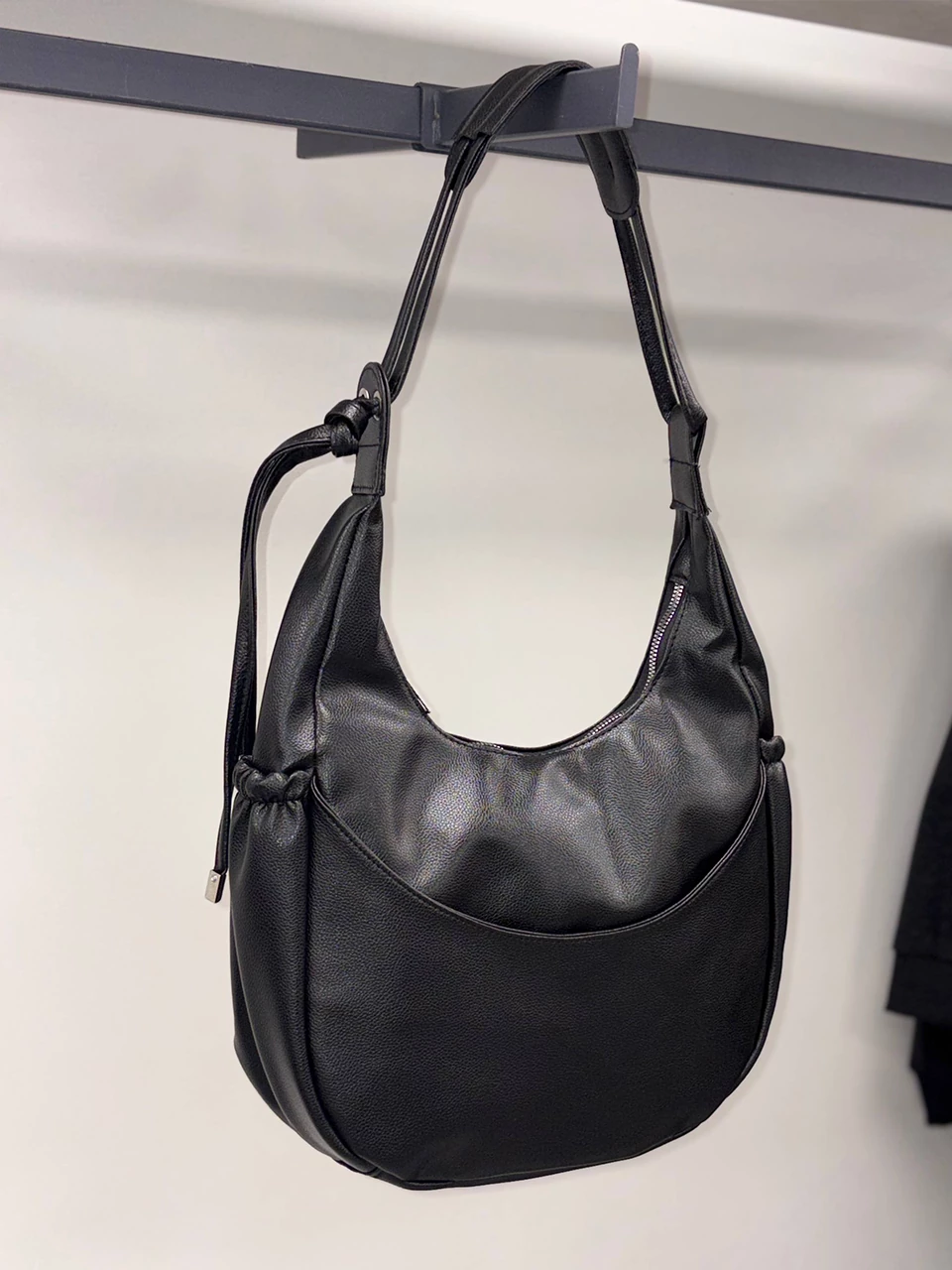 کیف دوشی 3242 شل جلو زیپ پرچی