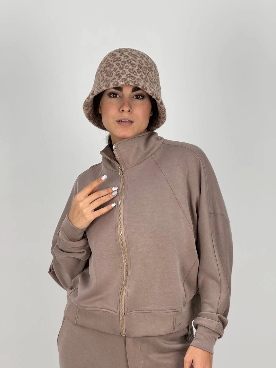 ست سوییشرت و شلوار بگ 71256 ایشو یقه ایستاده RY