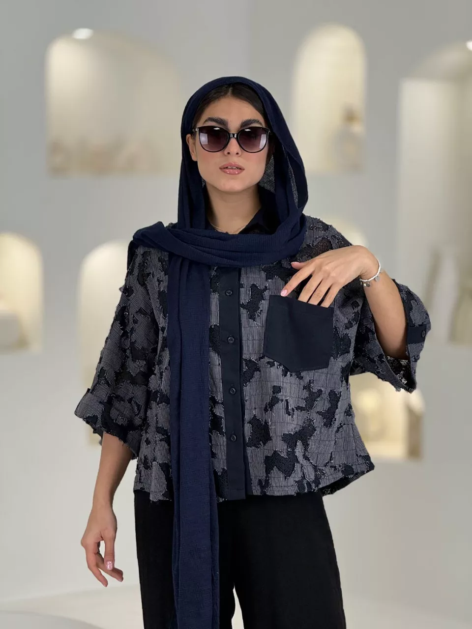 شومیز 61571 کتان دانتل یقه شکاری RY
