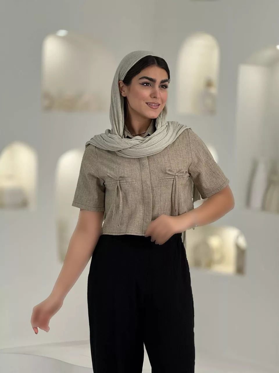 شومیز 10137 کراپ پاپیونی لوئیزا گلدوزی RY